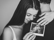 عشر معلومات لا تعرفينها عن حركة الجنين في رحمك