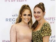 مريم أوزيرلي بصحبة جينيفر لوبيز