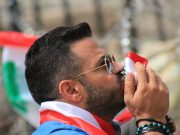 زاهي صفية يدعم الانتفاضة بأغنية “من لبنان