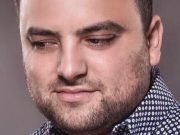 الفنان محمد سعيد ينجو من انفجار مرفأ بيروت – بالصور