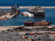 الجيش: الكشف على مستوعبات تحتوي على مواد كيميائية في المرفأ
