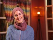 فنانة إنجليزية تعتنق الإسلام حبًا فى الرسول
