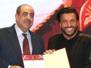 تكريم الفنان علاء زلزلي في عمان خلال احتفالية اليوبيل الفضي لجلالة الملك