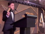 غيث رمضان على مسرح مهرجان أفضل الدولي 2026: «شوفي نجمك ماما»… وعدٌ قطعه قبل 6 سنوات ووفّى به اليوم