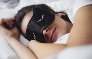 النوم العميق… لماذا قد تنام 8 ساعات وتستيقظ وكأنك لم ترتح؟